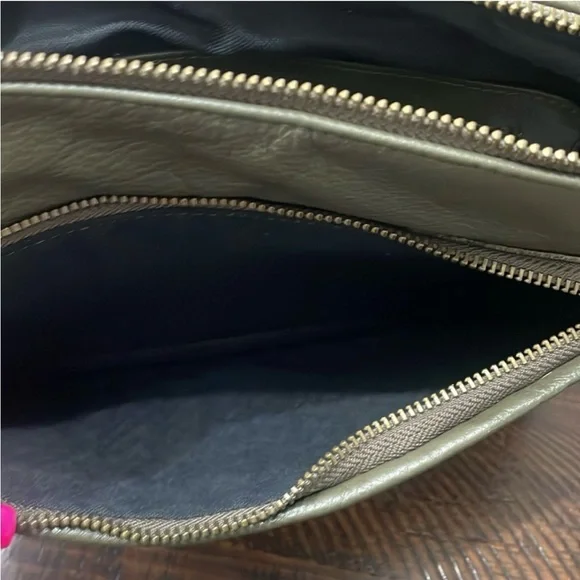 WANDERERS The Murano Crossbody - Picture 9 of 11